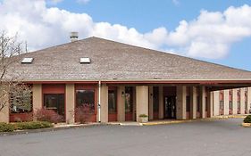 Quality Inn Macomb Near University Area